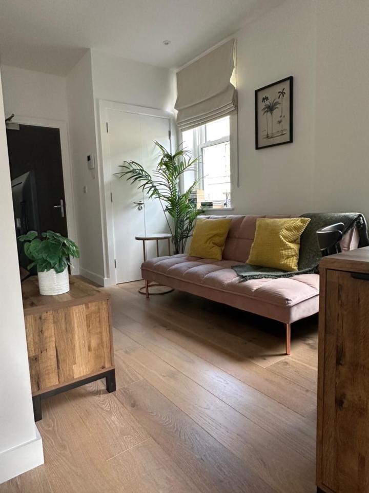 Contemporary Pied A Terre In The Heart Of Bath